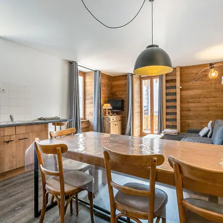 4 Pieces Au Centre Du Village - Proche Pistes, Wi-fi, Parking, Balcon - Fr-1-437-24 * La Clusaz